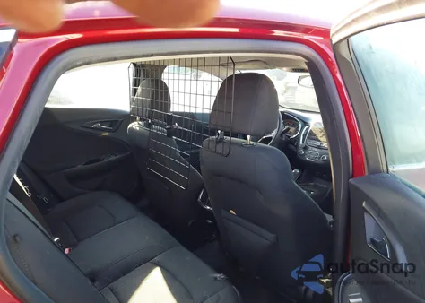 2016 Chevrolet Malibu Hybrid z USA, uszkodzony, nr VIN 1G1ZJ5SU9GF314103